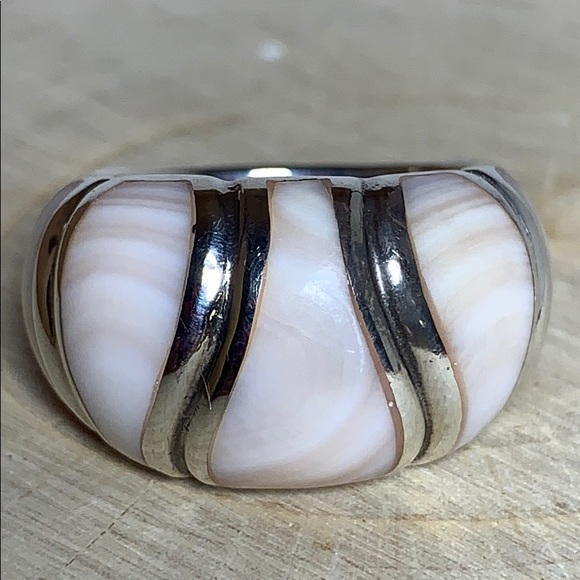 Pink Shell and Sterling Ring - Picture 5 of 6